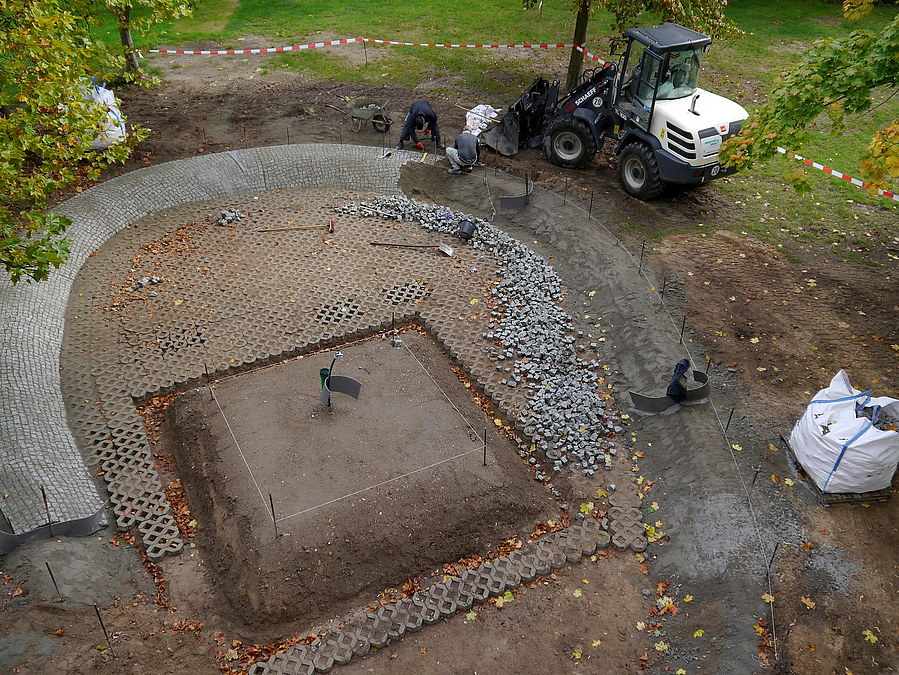 Vogelperspektive auf Baustelle mit Wasseranschluss