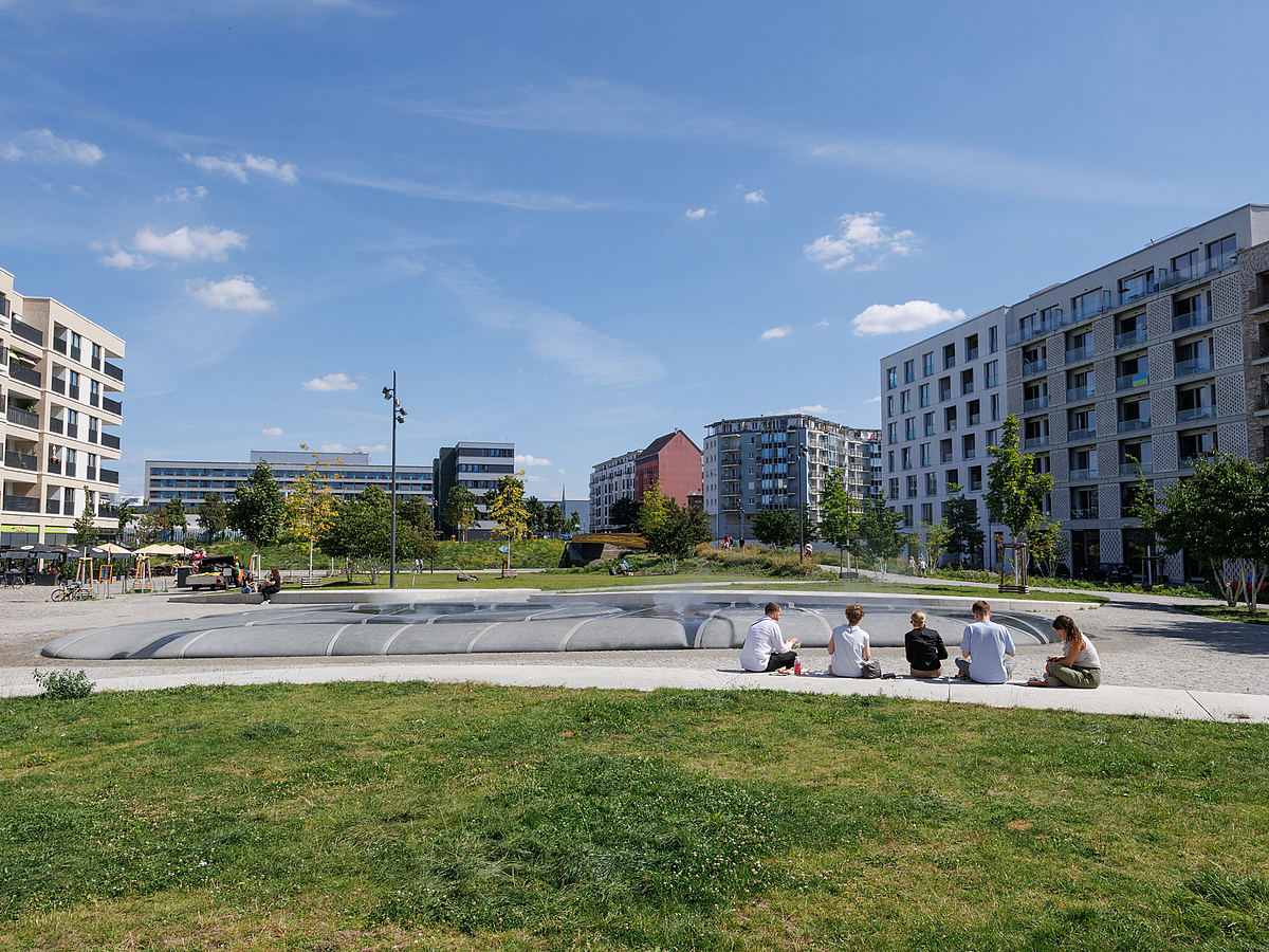Der Platz ist schon jetzt ein beliebter Treffpunkt