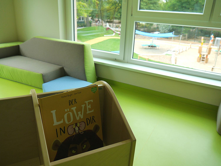 Buch, Sofaecke
